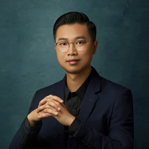 Junwei Zheng